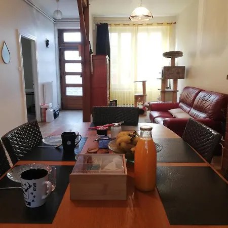 Suriya's House Penzion Daumazan-sur-Arize